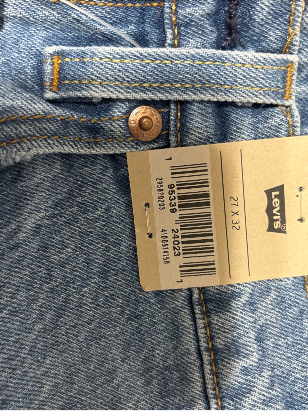 Levi's Light Blue Denim Jeans with Contrast Stitching - Picture 2 of 3